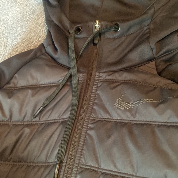 Nike Stay Warm Solid Color Sports Training Hooded Padded Jacket - Picture 4 of 5